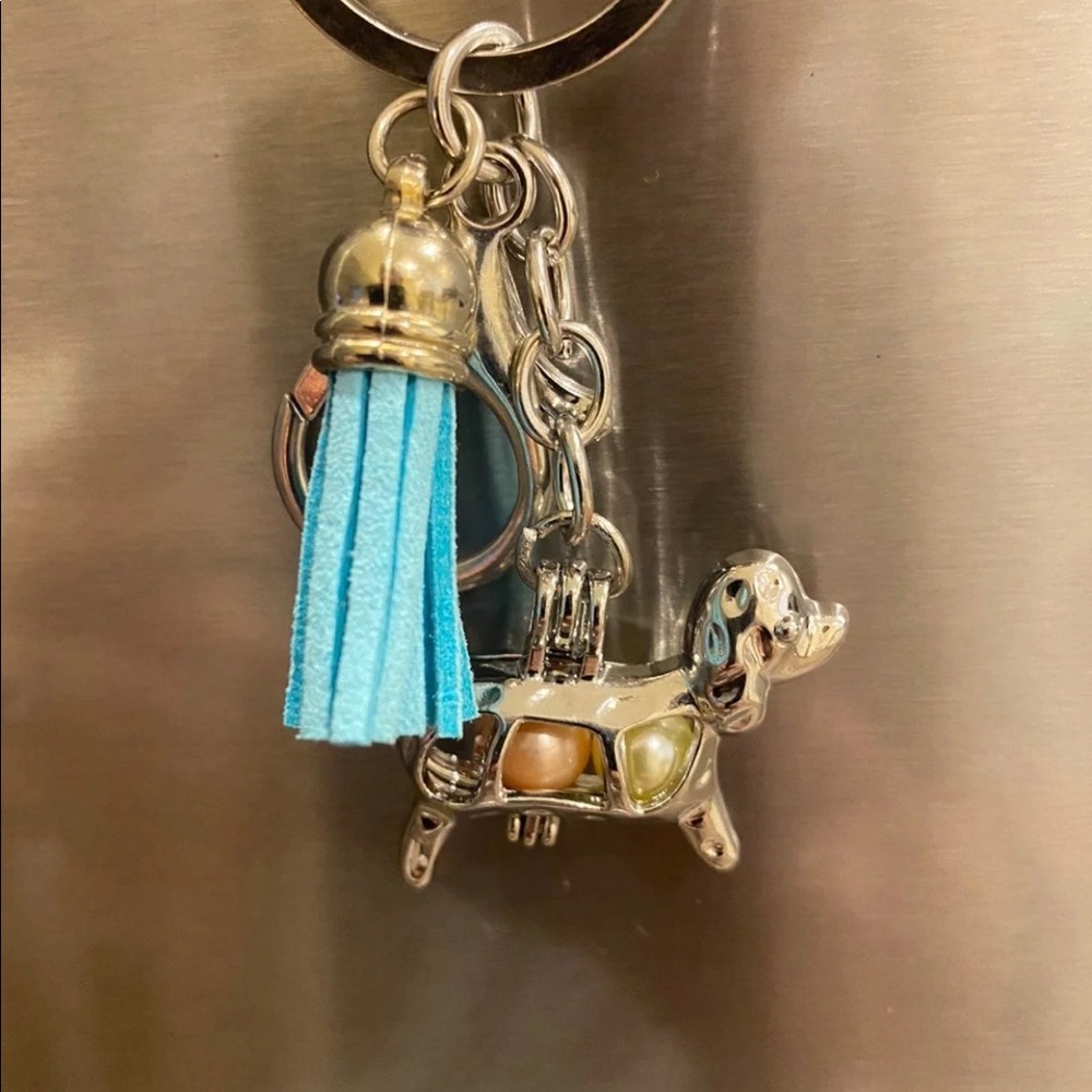 Wiener dog pendant keychain